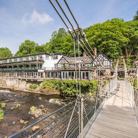 The Chainbridge Hotel Llangollen Extérieur photo