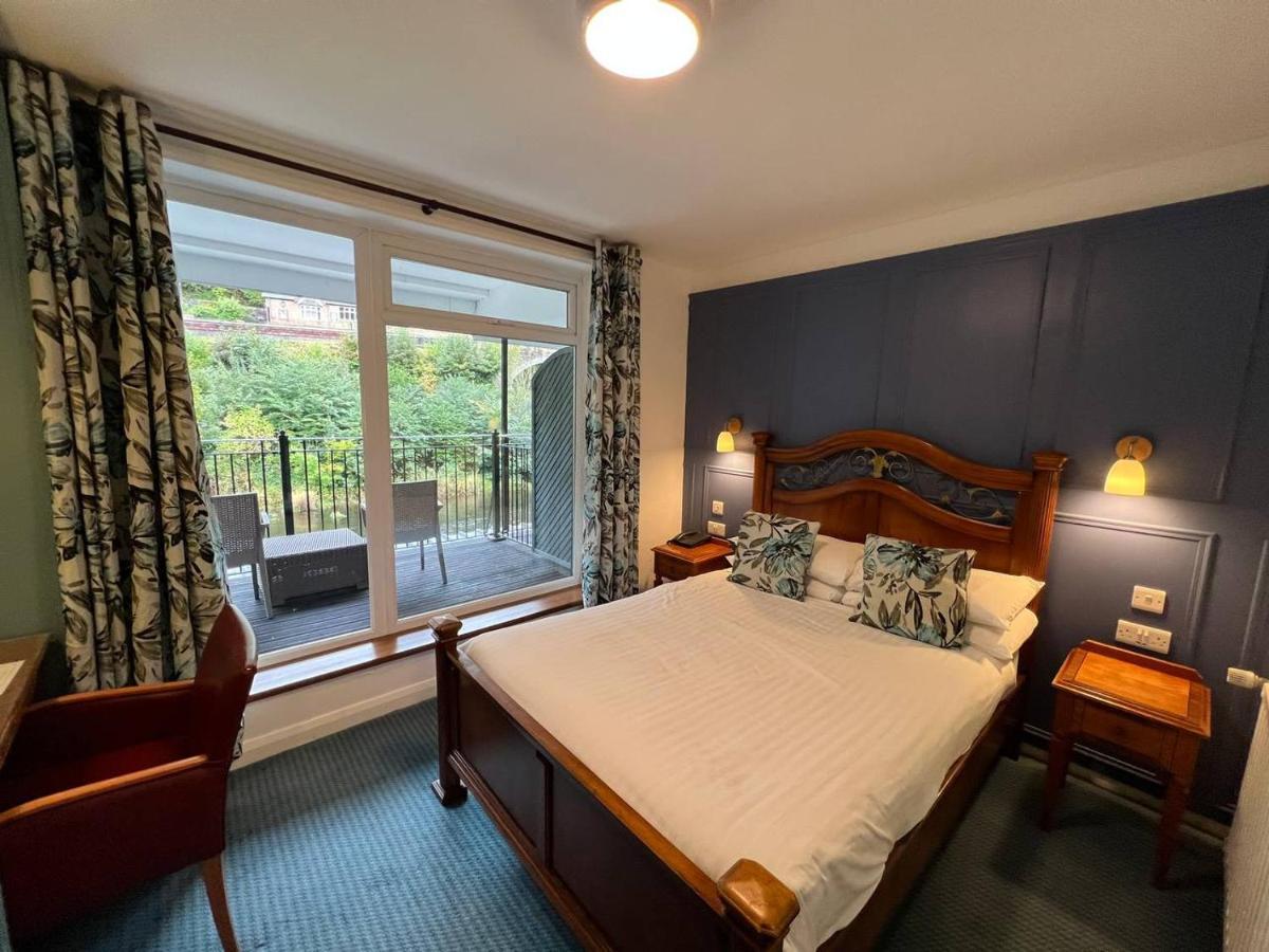 The Chainbridge Hotel Llangollen Extérieur photo