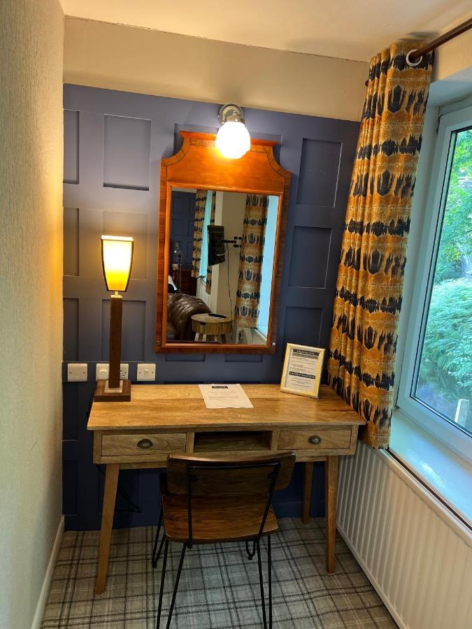 The Chainbridge Hotel Llangollen Extérieur photo